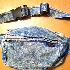 AWESOME VINTAGE ACID WASH FANNY PACK BY SHANE!